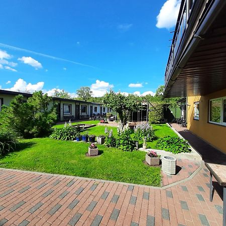 Guesthouse Maenniku Pärnu Eksteriør bilde