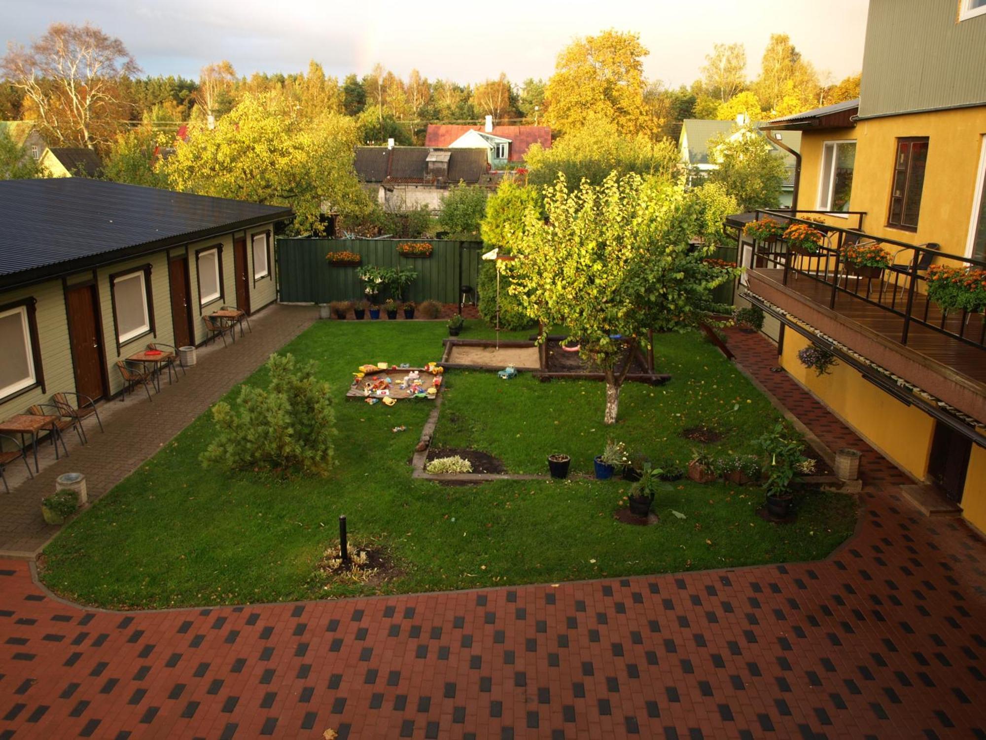 Guesthouse Maenniku Pärnu Eksteriør bilde