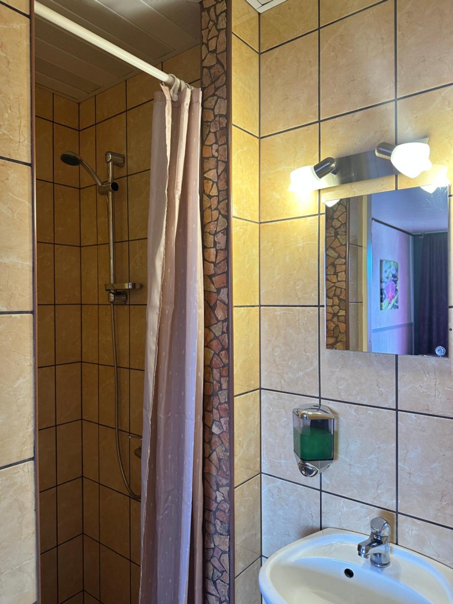 Guesthouse Maenniku Pärnu Eksteriør bilde