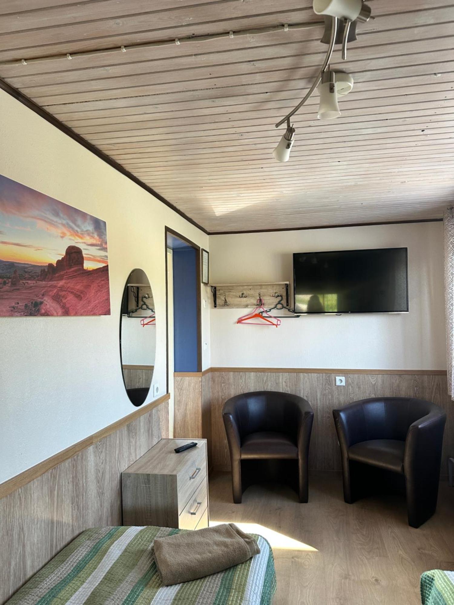 Guesthouse Maenniku Pärnu Eksteriør bilde