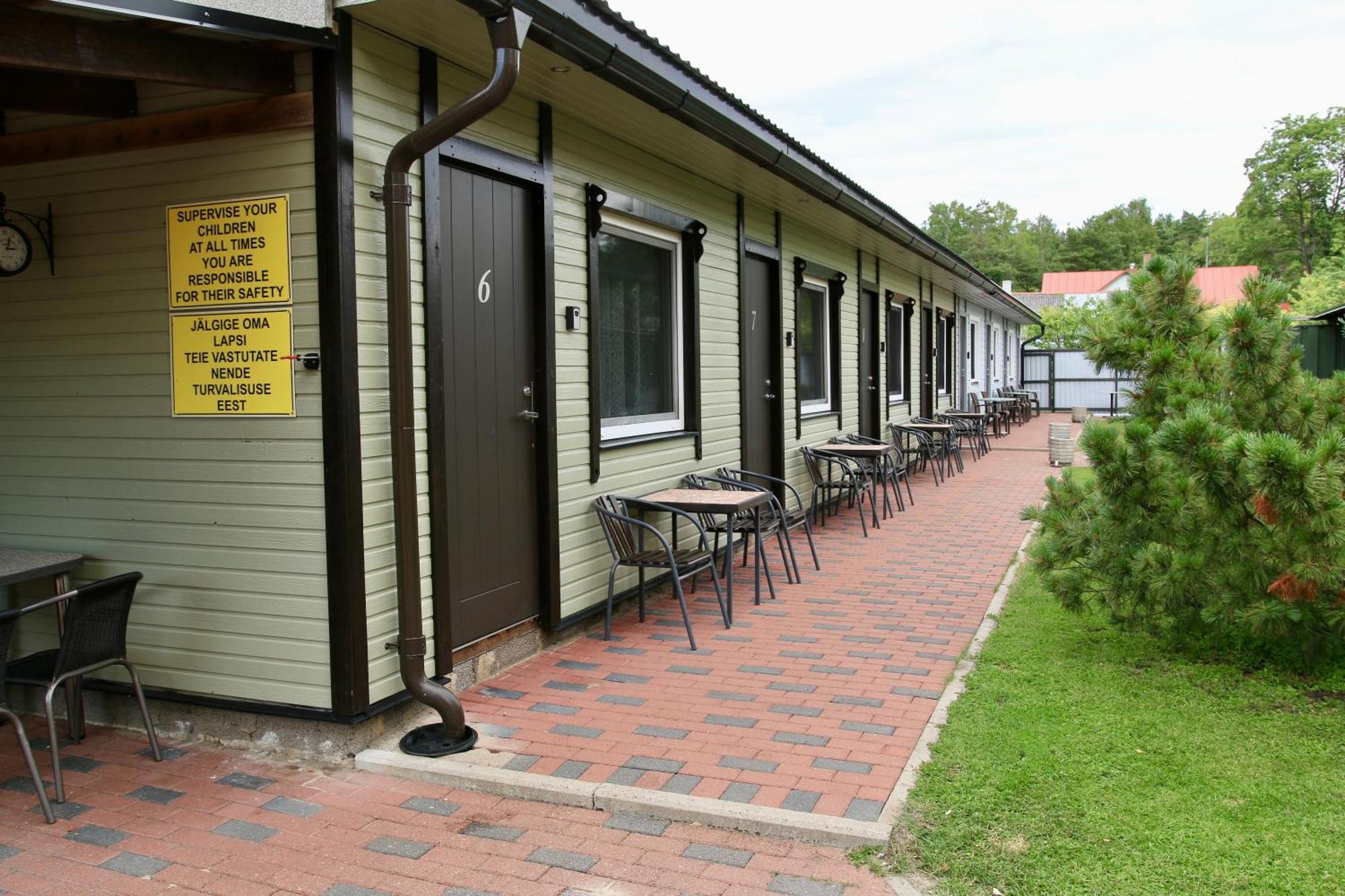 Guesthouse Maenniku Pärnu Eksteriør bilde