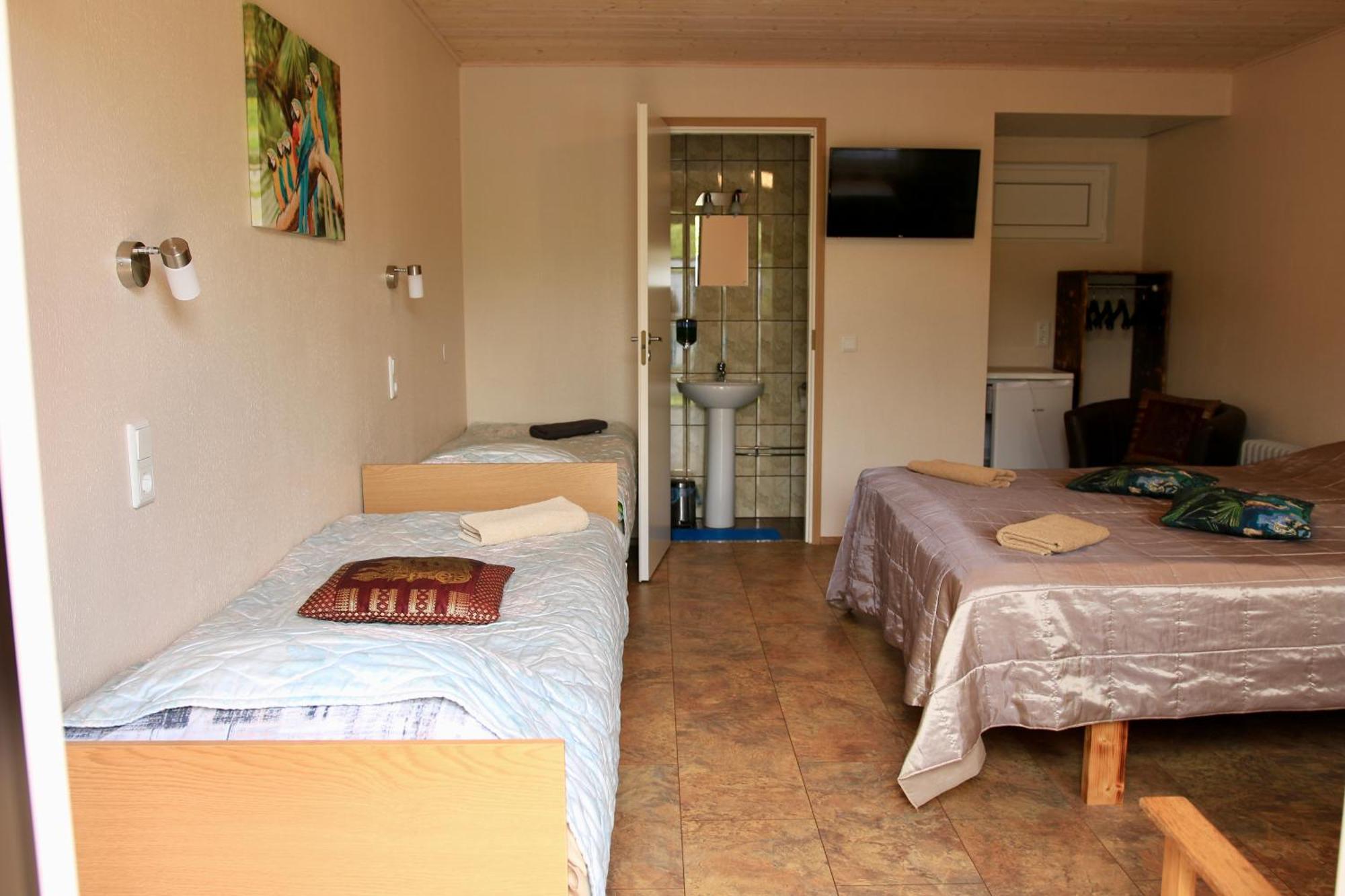 Guesthouse Maenniku Pärnu Eksteriør bilde