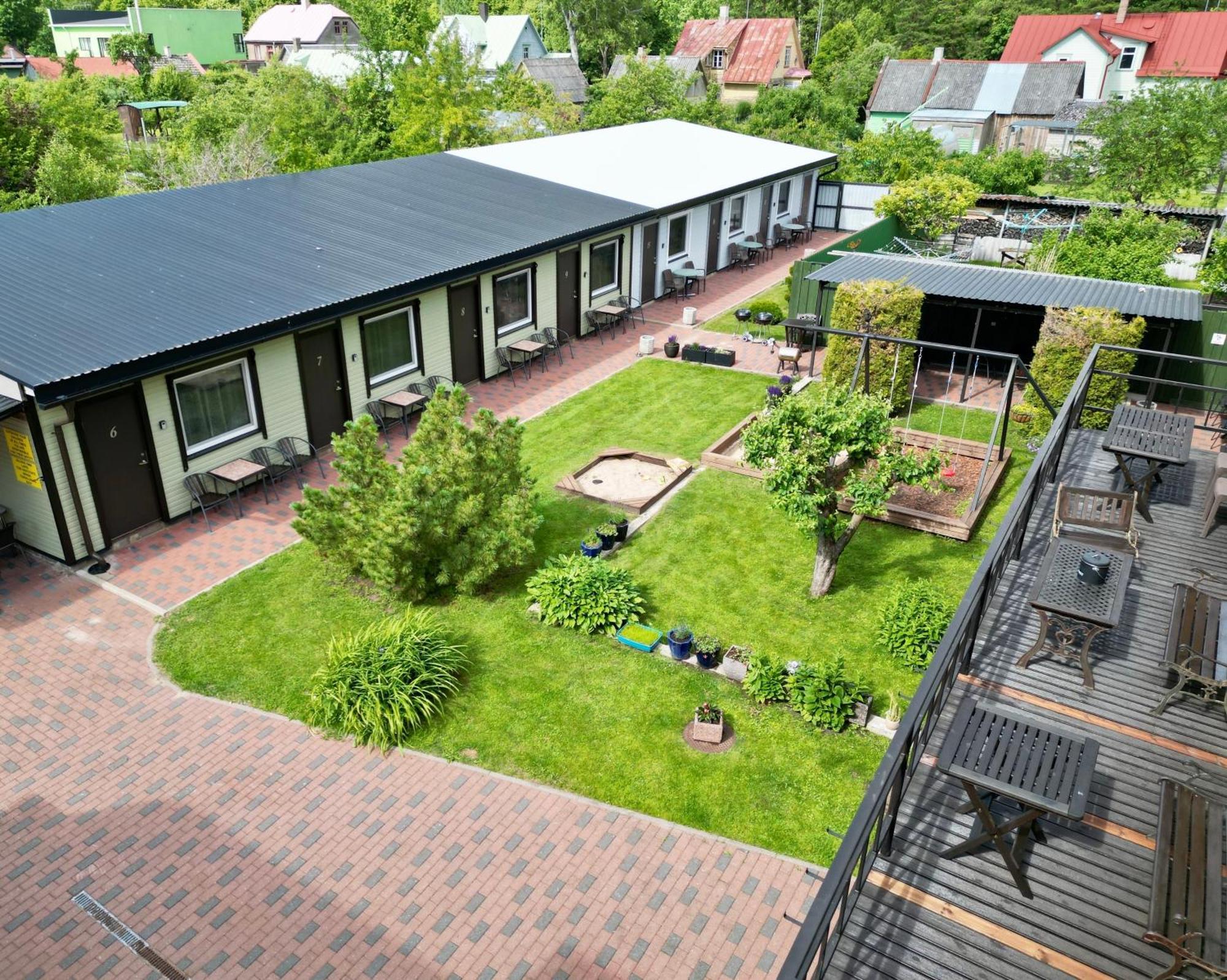 Guesthouse Maenniku Pärnu Eksteriør bilde